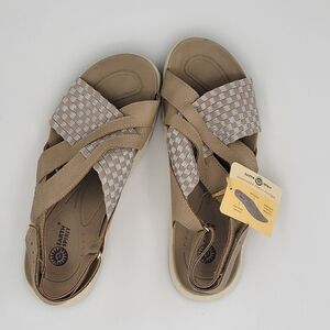 New Womens Earth Spirit Sandals Criss Cross Strap Woven Brown Silver sz 7. New